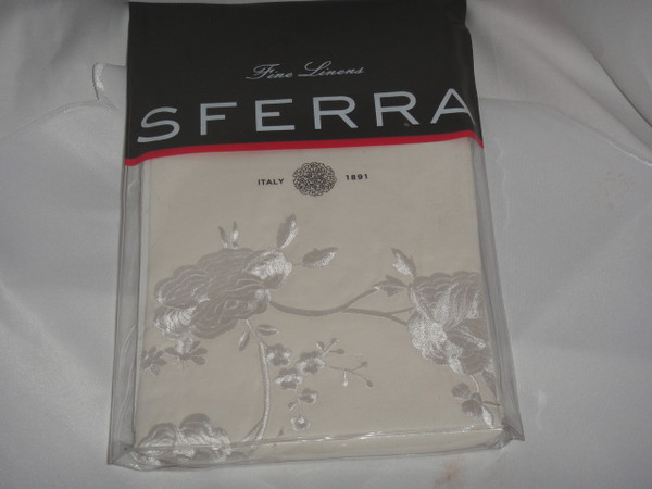 Sferra Rosina 3125 King Sham Ivory/White 