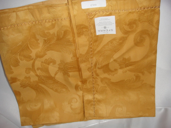 Acanthus 1111 Gold Set of 4 Table Napkins By Sferra New 