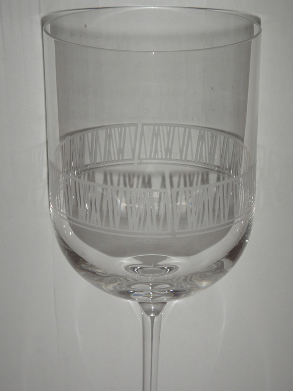 Wedgwood Vera Wang modern Graphic Crystal Wine Glass Set of 4 New 