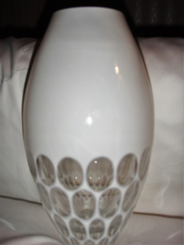 Monique Lhullier for Royal Doulton Atelier blanc 10.5 inch Vase 