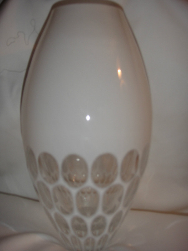 Monique Lhullier for Royal Doulton Atelier blanc 10.5 inch Vase 