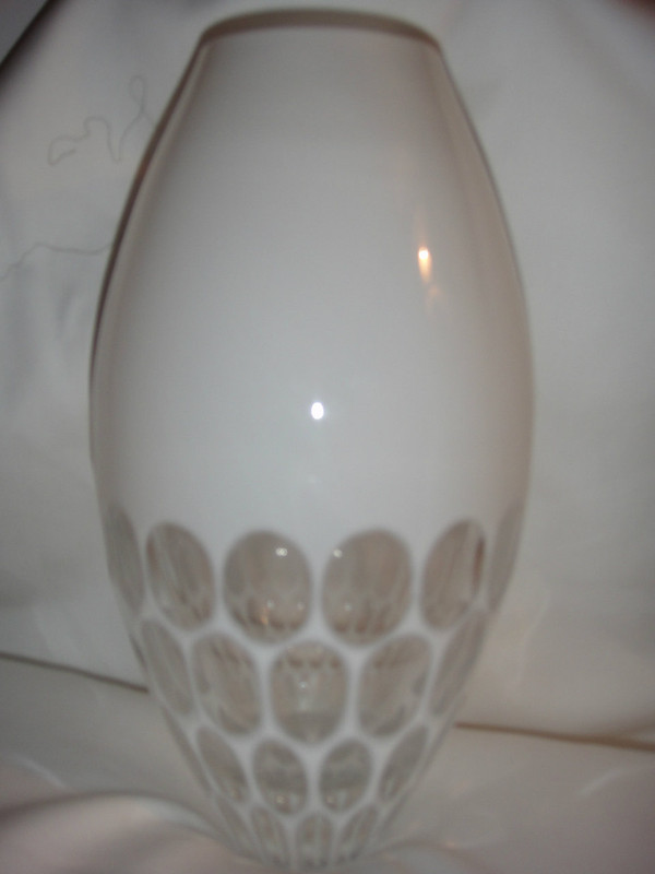 Monique Lhullier for Royal Doulton Atelier blanc 10.5 inch Vase 