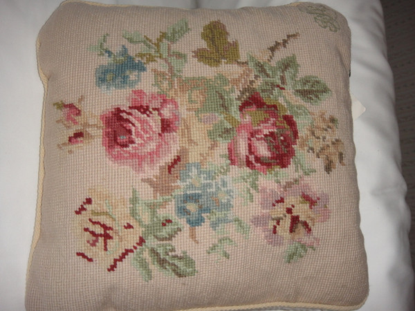 Ralph Lauren Highfields Needlepoint 14 x14 Square Throw Pillow New 