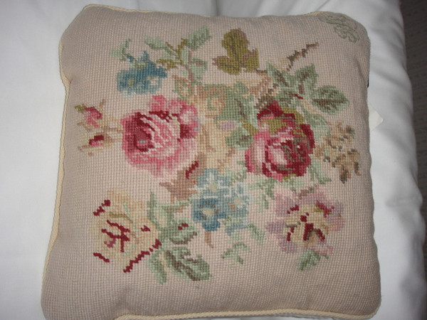 Ralph Lauren Highfields Needlepoint 14 x14 Square Throw Pillow New 