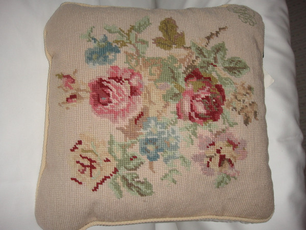 Ralph Lauren Highfields Needlepoint 14 x14 Square Throw Pillow New 