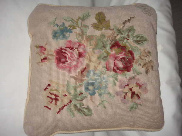 Ralph Lauren Highfields Needlepoint 14 x14 Square Throw Pillow New 