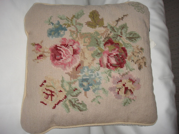 Ralph Lauren Highfields Needlepoint 14 x14 Square Throw Pillow New 