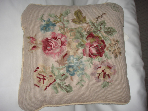 Ralph Lauren Highfields Needlepoint 14 x14 Square Throw Pillow New 