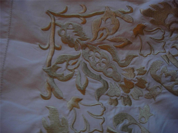 Sferra Saxon 3140 White w/ Champagne Standard  Sham Egyptian Cotton Percale New