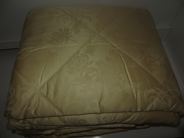 Sferra Denina Quilted King Coverlet Set Honey