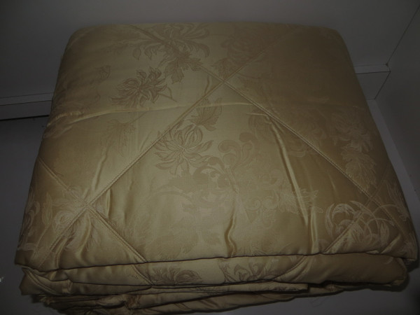 Sferra Denina Quilted King Coverlet Set Honey