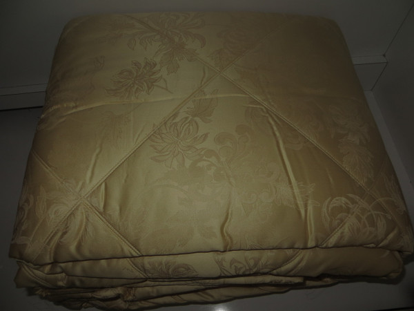 Sferra Denina Quilted King Coverlet Set Honey