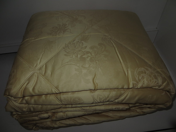 Sferra Denina Quilted King Coverlet Set Honey