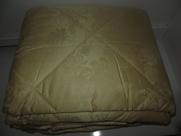 Sferra Denina Quilted King Coverlet Set Honey