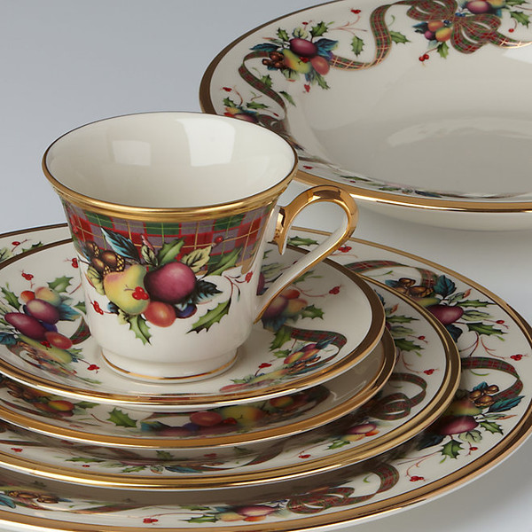  Lenox Holiday Tartan China 74 PC Set For 12 New