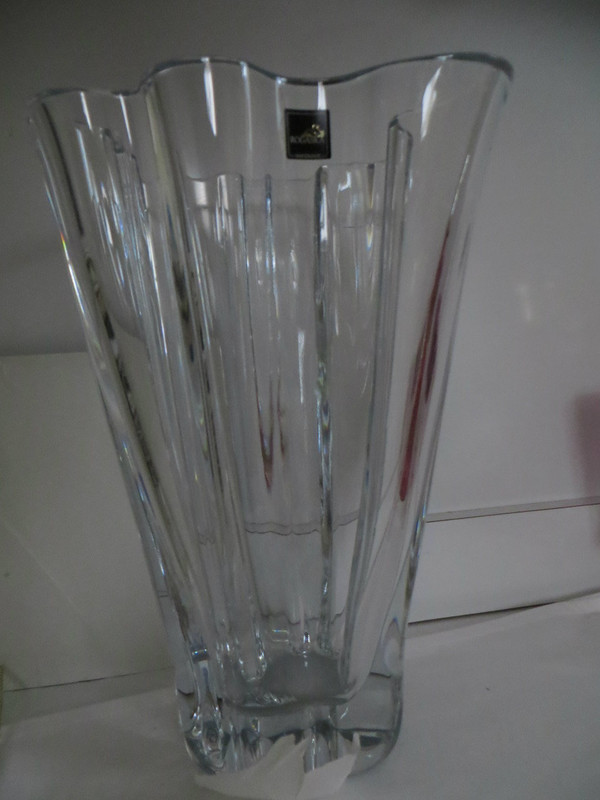 Rogaska Splash 32 cm Crystal Vase  New in Box