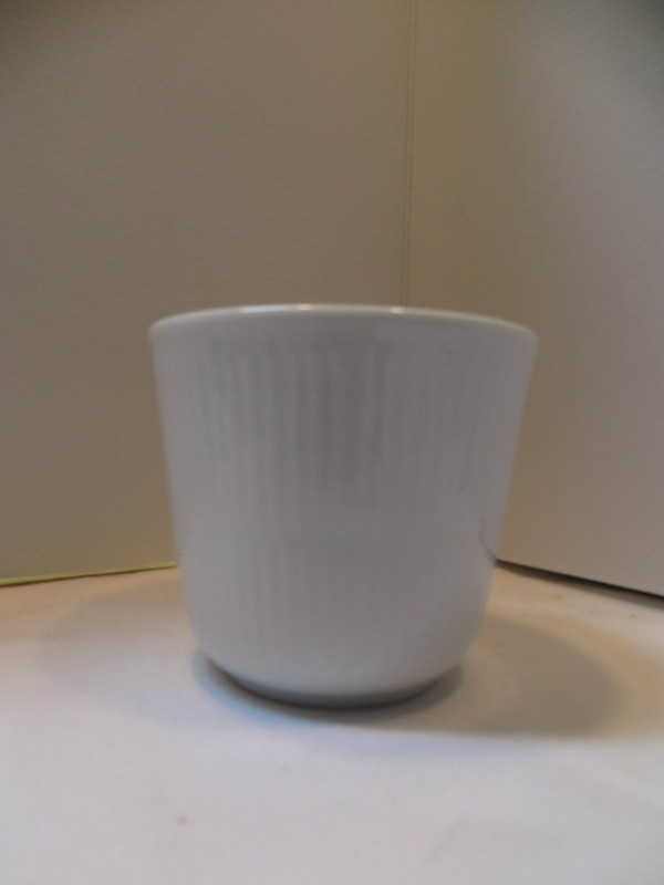 Royal Copenhagen White Fluted Plain Thermal Mug 8.5 oz