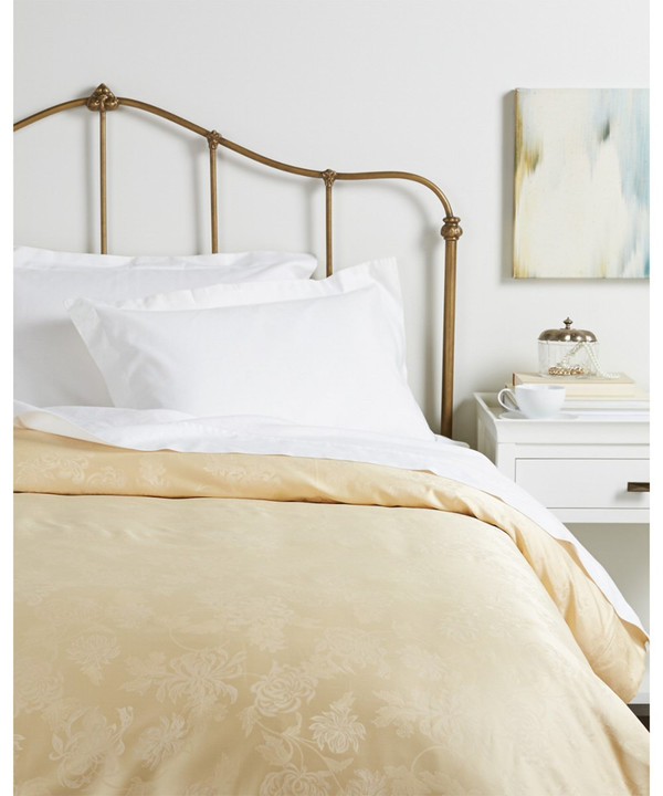 Sferra Denina Quilted Queen Coverlet Honey