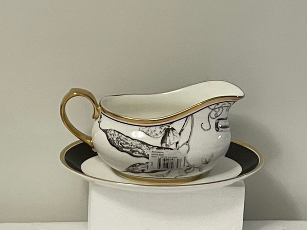 Minton ROSENBORG Gravy Sauce Boat & Stand  Made in UK