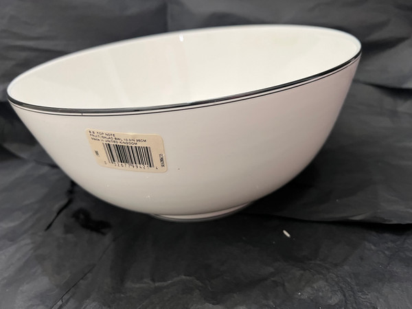 Wedgwood Barbara Barry Top Note 10.0 In Fruit Salad Bowl Made In UK 