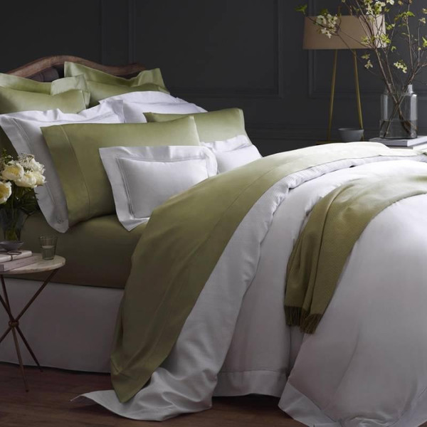 Sferra Giotto Egyptian Cotton Celadon Queen Flat Sheet 