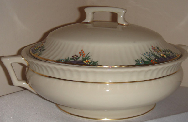 Lenox Rutledge Covered Vegetable Dish