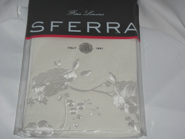 Sferra Rosina 3125 King Sham Ivory/White 