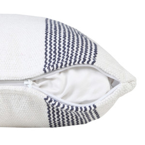 20" X 20" Pale Blue And White 100% Cotton Geometric Zippered Pillow - 606114691877