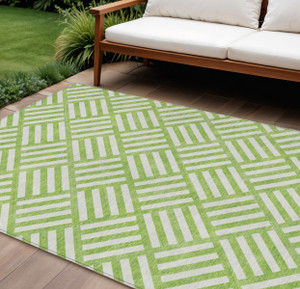 8' X 10' Lime Green And Ivory Geometric Washable Indoor Outdoor Area Rug