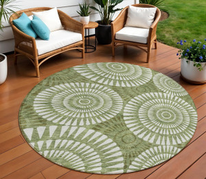 8' Green And Ivory Round Geometric Washable Indoor Outdoor Area Rug - 608219350048