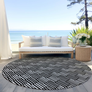 8' Black And Ivory Round Geometric Washable Indoor Outdoor Area Rug Transitional Style - Black, Ivory Color