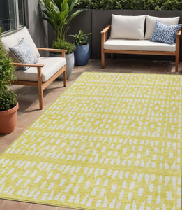 5' X 8' Yellow And Ivory Geometric Washable Indoor Outdoor Area Rug - 880016412192