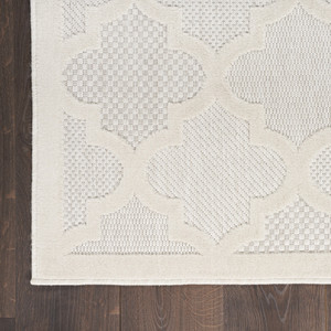 7' X 10' Ivory and White Indoor Outdoor Area Rug - 606114711063