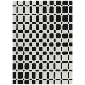 5' X 8' Black And Ivory Geometric Washable Indoor Outdoor Area Rug - 608219013516