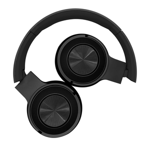 Black Bluetooth Headphone