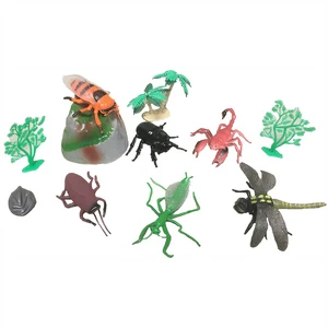 Insects 5" Figurine Bug Toys in Bucket - Creepy, Crawly Fun!
