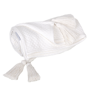 Improve Your Living Area with the Pure Cotton-Made Throw Blanket