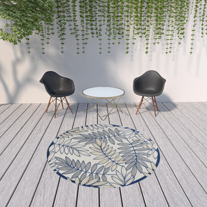 8' X 8' Ivory And Blue Round Indoor Outdoor Area Rug
