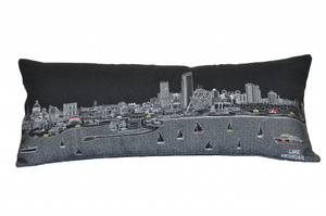 Homeroots Home Decor Milwaukee Nighttime Skyline Lumbar Decorative Pillow, Black, 35 Inches