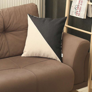 18" X 18" Black And Grey Geometric Zippered Handmade Polyester Throw Pillow Cover - 606114451969