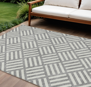 9' X 12' Gray And Ivory Geometric Washable Indoor Outdoor Area Rug - 608219268268