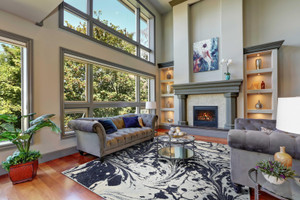 Homeroots Home Decor 5' x 7' Blue Paint Splash Indoor Area Rug