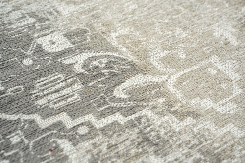 7' X 9' Gray And Beige Tribal Washable Area Rug With UV Protection