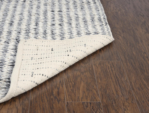 8' X 10' Beige And Gray Wool Hand Woven Area Rug