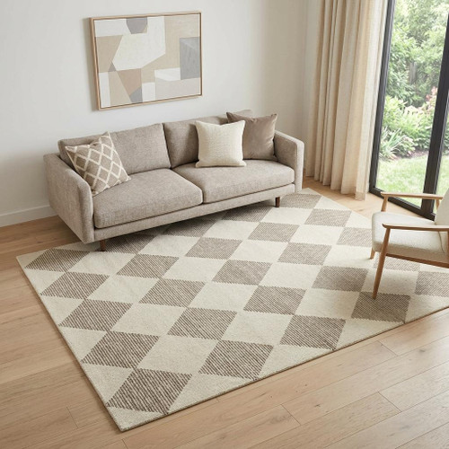5' X 8' Brown And Beige Geometric Area Rug