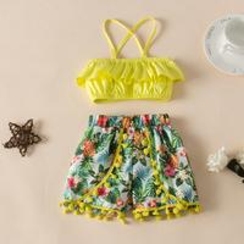 Girls Solid Color Stringy Selvedge Slip Tops And Plant Printed Pompon Decor Shorts Set