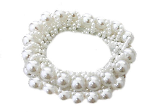 M O Pearl Stretch Pony