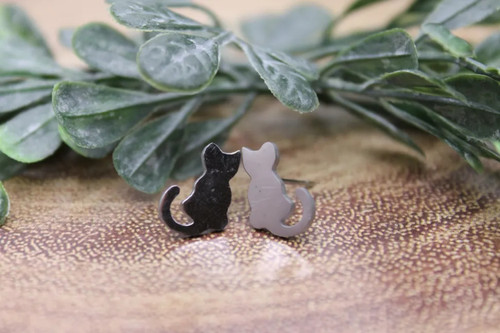 Cat || Stud Earrings || Hypoallergenic