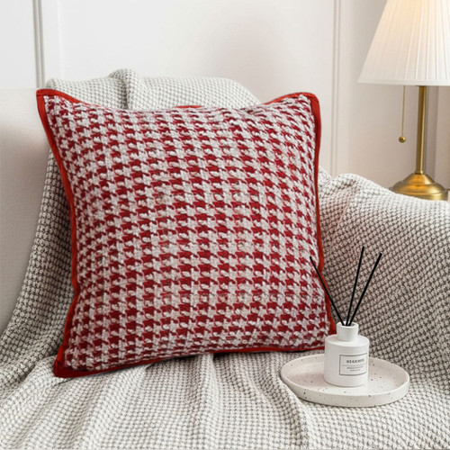 Cozy Chic Houndstooth Pillowcase