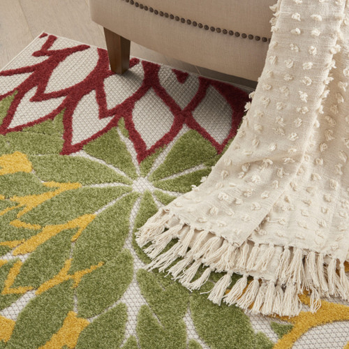 6' X 9' Green And Ivory Floral Indoor Outdoor Area Rug